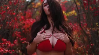 Louisa Khovanski aka louisakhovanski onlyfans Beauty undressed to show off her tattoos