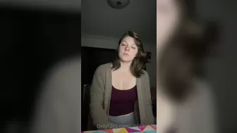 freckledspirit onlyfans Sexy chick pulls juicy wet pink hole