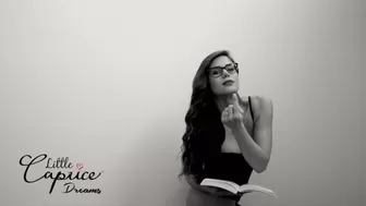 littlecaprice onlyfans Slim cam babe loves to fuck for money