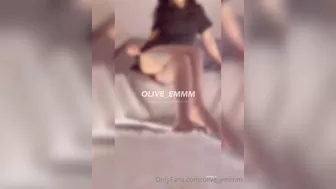 olive_emmm onlyfans stretching with a 20 year old girl