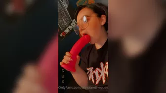 christinethequeenn onlyfans Teasing Fingering with Young wet pink hole
