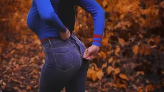 Louisa Khovanski aka louisakhovanski onlyfans show a little wet pink hole part 2
