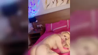 Leticia Rodrigues aka lehro69 onlyfans as a hottie