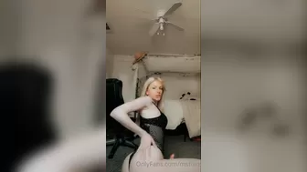 Msfiiire onlyfans Sweet brunette teen showing wet pink hole