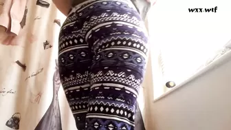 Strip and Piss 4_babygirl_goth_720p