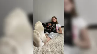 Young Goddess aka young onlyfans 1/12/2021 webcam video from CAM4