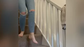 Sophie Mai (@smiffys) onlyfans Gorgeous blonde bathes in the bath