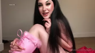 skylar vox onlyfans Naughty chick gets nude and jerks off