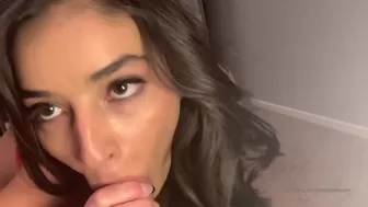 emily willis onlyfans Let's play with her big and wet lips