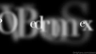 dani daniels onlyfans Zierliche Schlampe streichelt ihre nasse Muschi