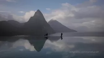 Jane Lucier onlyfans New amazing video with transparent sex toy