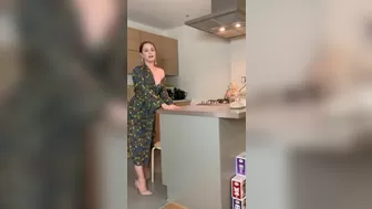 Ella Hughes aka ellahughesxxx onlyfans with scrawny in online show