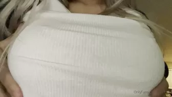 Chloe Spencer aka Ch111oe onlyfans Wet brunette plays with a wet hole