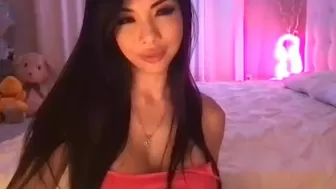 lexivixi onlyfans Luxurious harlot masturbates cunt