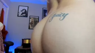 aubreemartin onlyfans Adorable chick pulls the vagina with fingers