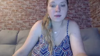 hello_x_pussy onlyfans Fingering with oil on online