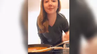 leahmaybenot aka Leah May onlyfans bigger and thicker 2022 cam show