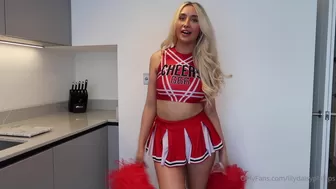 lilydaisyphillips onlyfans Adult bitch dabbles with rubber penis