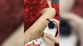 gatitayan onlyfans Spicy model in no hurry to undress