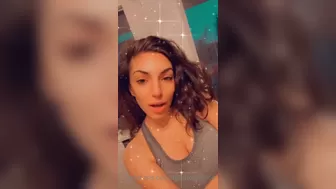djdarciedolce onlyfans Big breasted passion rubs the body with oil