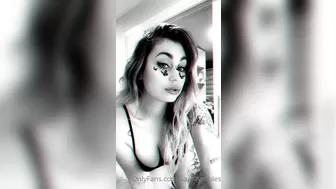 saraayrobles onlyfans scrawny russian whore fingering