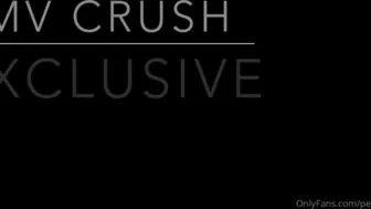 Pearl Sinclair onlyfans Luxurious doll caresses shaved cunt