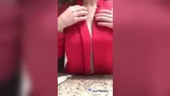 LauraMariexoxo onlyfans Cute youngster caresses nipples