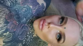 Laur_slutty_bby onlyfansen Brock aka ladylaur Crazy bitch furiously masturbating cunt
