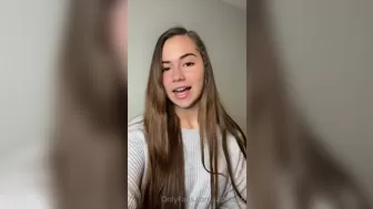 Jadeteen Crazy chick spreads legs