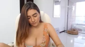 alexyferrer Gorgeous girl caresses big tits