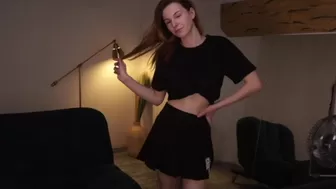 gwen_sunshine chaturbate Shy Babe Shows Shaved Cunt