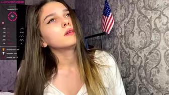 vrchan chaturbate Russian female erotically undressed