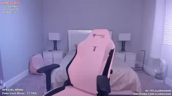 clara_chan chaturbate Desired chick caresses juicy holes