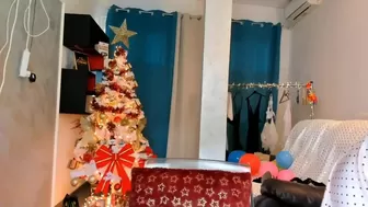 hotfallingdevil chaturbate Busty babe masturbates shaved cunt