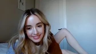 vegansoda chaturbate Busty young lady rides sex toy