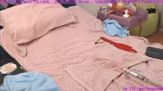 my_mongolian_slut chaturbate Spectacular skin cleaves the vagina with a large dildo