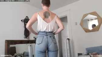 maeveminx chaturbate Veronika Yeskin fingering on the bed
