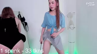 dakota_ossa chaturbate Pretty lady undresses in the kitchen