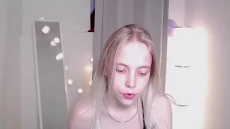appr0ved chaturbate Cute girl shows sexy body