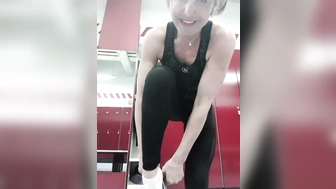 EditaMilf нравиться вибрация у клитора