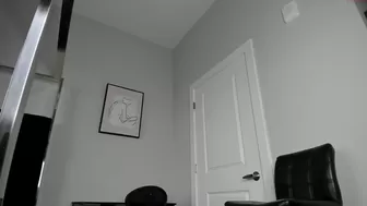 surecakes chaturbate Hot woman fucks both holes