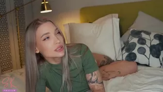 s������l������r_k������t������ chaturbate Incendiary queen jumps on sex toy