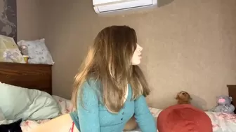 Moanamo chaturbate Cute chick fucks both holes
