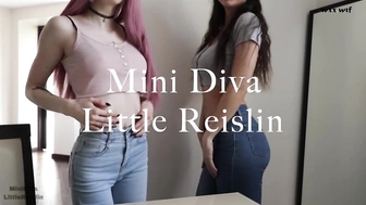 Mini Diva_32 Молодая сводная сестра лижет мою киску