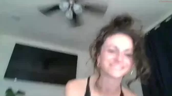 dancernexxxdoor chaturbate Naughty slut caresses big tits