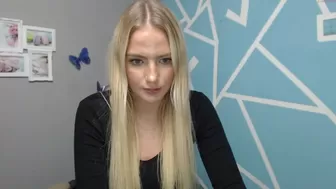 tall_zori chaturbate Hot beast sticks fingers in wet holes