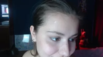 aliciaalvarez chaturbate  cute bitch on the bed