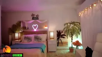 amyvalentine chaturbate  bare nipples