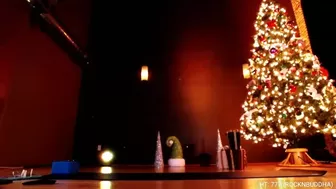 rocknrose myfreecams Sexy lady fucks both holes