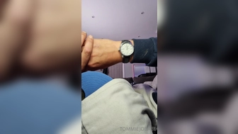 tommiejobabe onlyfans  attractive bitch showed holes